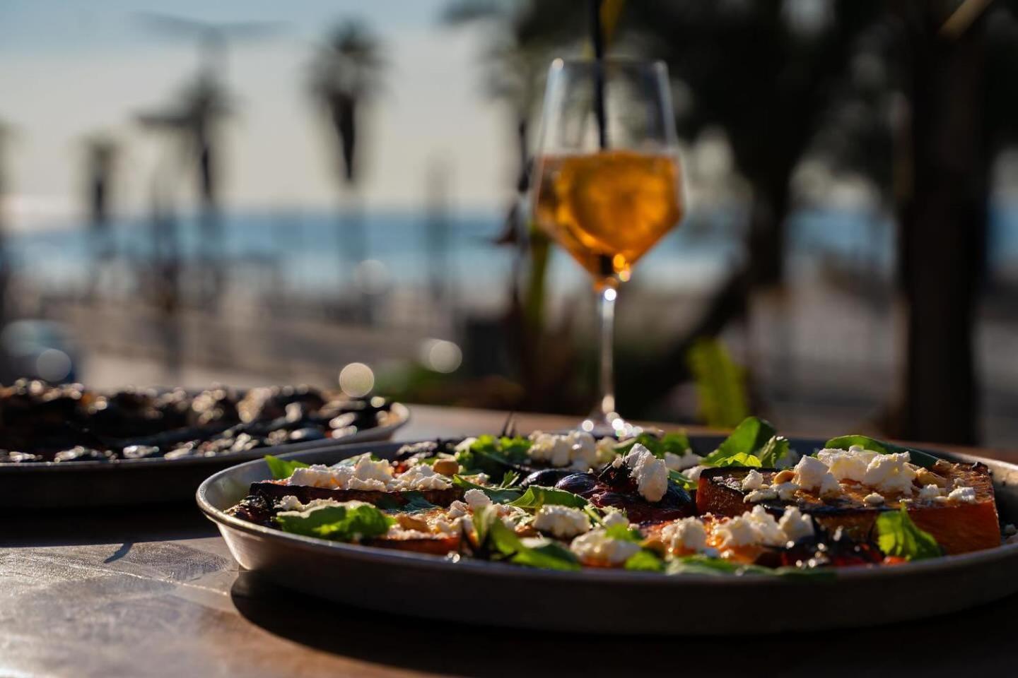 Dream Beach 98 Hotel And Spa Tel Aviv-Jaffa Exterior foto